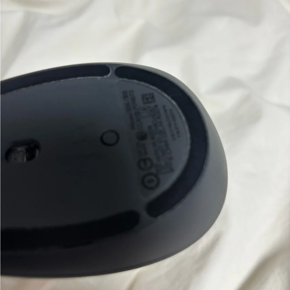Logitech mx vertical ergonomic mouse